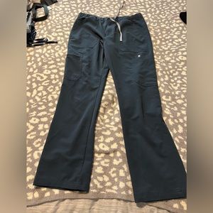 Dark Harbor Figs Scrub pants